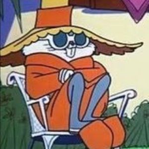 Meet your Posher, Laraa